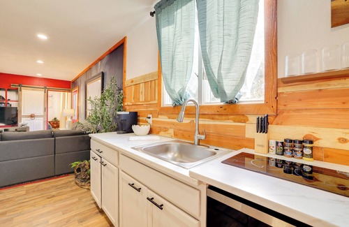 Grove Cabin | Outdoor Oasis: Grove Cabin Near Grand Lake