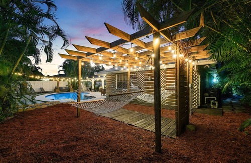 West Palm Beach House | Outdoor Paradise: HtdPool Hammocks GmRm MiniGolf