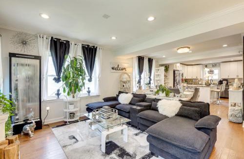 Cylburn House | Outdoor Pool and Hot Tub Retreat - 6 Mi to Dtwn!