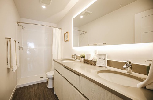 Saskatoon Apartment | **OUTDOOR POOL**CLEAN & MODERN 2 BEDROOM SUITE. BRAND NEW!!