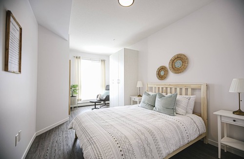 Saskatoon Apartment | **OUTDOOR POOL**CLEAN & MODERN 2 BEDROOM SUITE. BRAND NEW!!