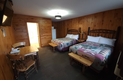 Algoma District Hotel | Outdoorsman Motel