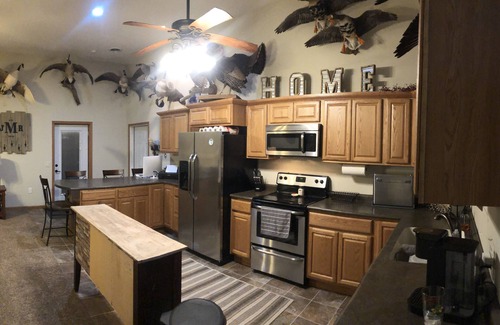 Pierre House | Outdoorsman Paradise- 1/2 mile from Lake Oahe