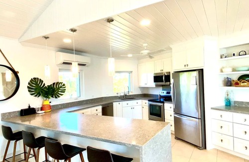 Governor's Harbour House | Outer Reef, an oceanfront slice of heaven on Earth