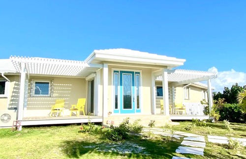 Governor's Harbour House | Outer Reef, an oceanfront slice of heaven on Earth