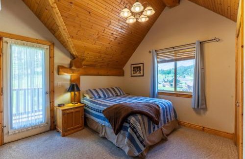 Rapid City House | Outlaw Inn
