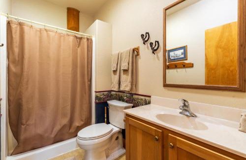 Rapid City House | Outlaw Inn