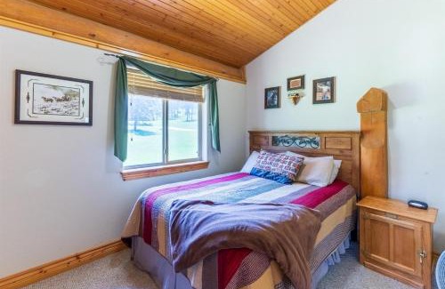 Rapid City House | Outlaw Inn