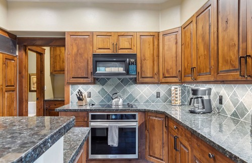Jackson Condo | Outpost: Grand View 3240 - AC and Teton Views!