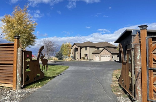 Bozeman House | Outpost Oasis