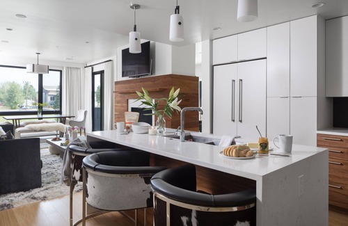 Jackson Condo | Outpost: One Town Hill 202 - Base of Snow King Mtn