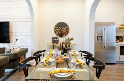 Barclay Drive House | Outrider Buyout - 2 Units by AvantStay | Sleeps 24