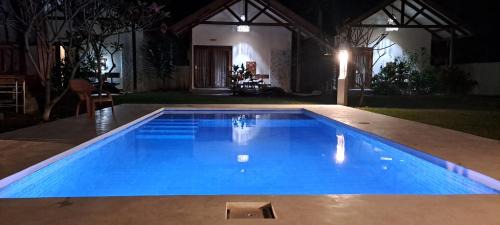 Sekongkang Hotel | OUTSIDE bungalow