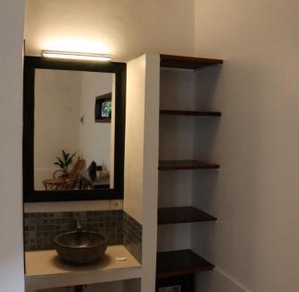 Sekongkang Hotel | OUTSIDE bungalow