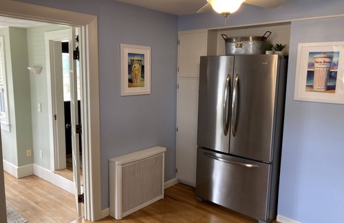 Lincoln House | 🌇Outside Providence! 3-Bed Near Twin River Casino!