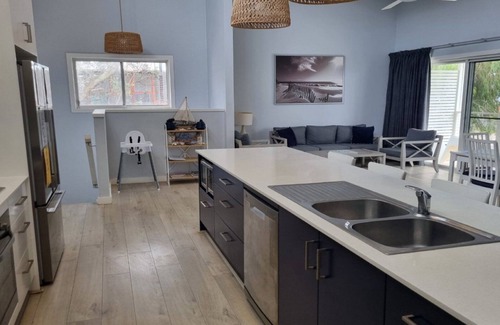 Hawks Nest House | Outstanding Holiday At The Beach
