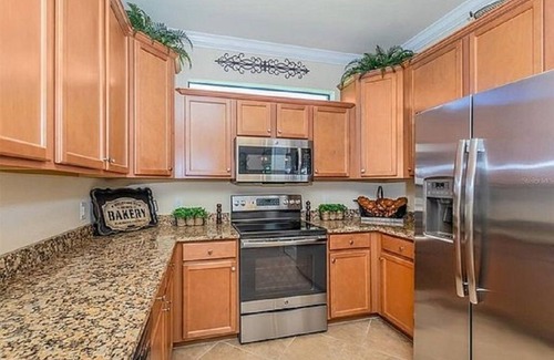 Gran Paradiso House | Outstanding Lake View and your own pool, 2 bedroom,2 bath plus den