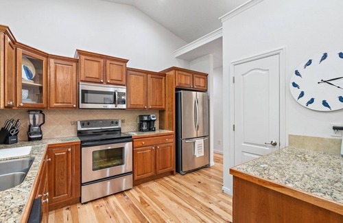 Garden City House | Outstanding newly updated home in upscale, desirable neighborhood!