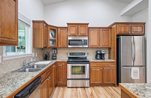 Garden City House | Outstanding newly updated home in upscale, desirable neighborhood!