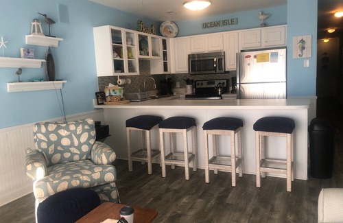 Ocean Isle Beach Condo | Outstanding ocean front views from this beautifully updated very clean condo.