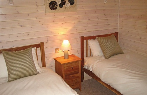 Tadcaster Cabin | Outstanding, stylish lodge with one master double with ensuite shower and one twin.