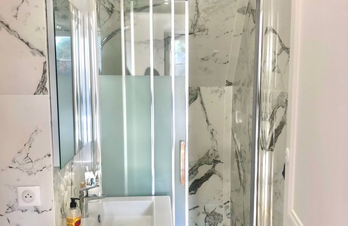 Clignancourt Apartment | Outstanding views in Montmartre