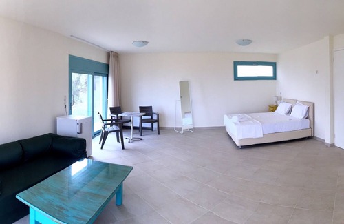 Plomari House | Ouzo Villas 2, 3BR Villa in Ag. Isidoros Plomari Lesvos