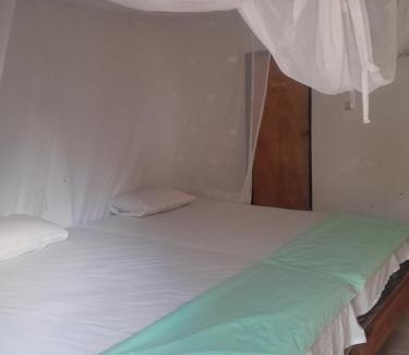Rote Island House | Ova Baluk Bungalow