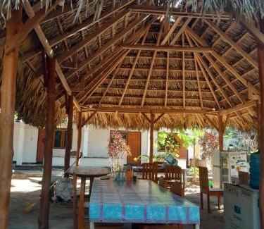 Rote Island House | Ova Baluk Bungalow
