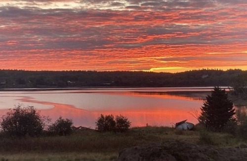 Washington County House | Over looking Pleasant Bay and surrounded by beautiful pastures.