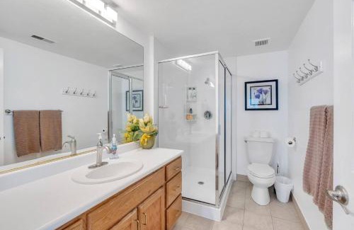 Riverton Apartment | Over The River