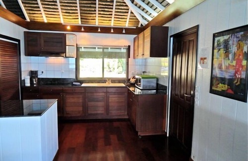 Bora Bora House | Over Water Hideaway in Bora Bora! Marlon's World Famous Over Water Hideaway!