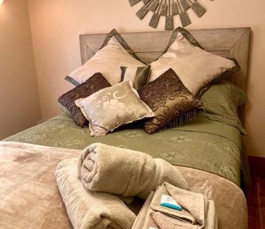 Harefield Apartment | Overdale Luxury Spa Suite
