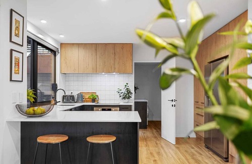 Cashmere House | Overdale Oasis Summar