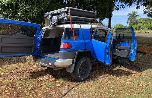 Anahola House | Overlander Smurfet FJ Cruiser