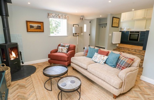Little Hayfield Cottage | Overlea Cowshed