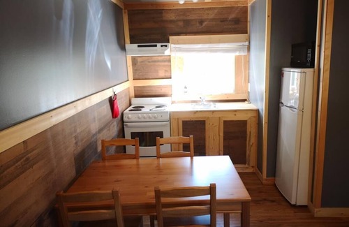 Clearwater Hotel | Overlook Inn & Cabins