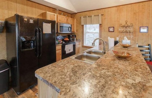 Rileyville House | Overlook Mountain Cabin