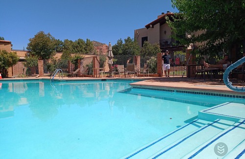 Oak Creek Condo | Overlooking Amazing Pool, 2 King en suite Condo, location, location, location!