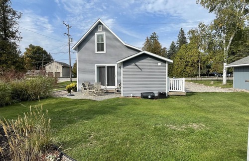 Rapid City Cottage | Overlooking Beautiful Torch Lake
