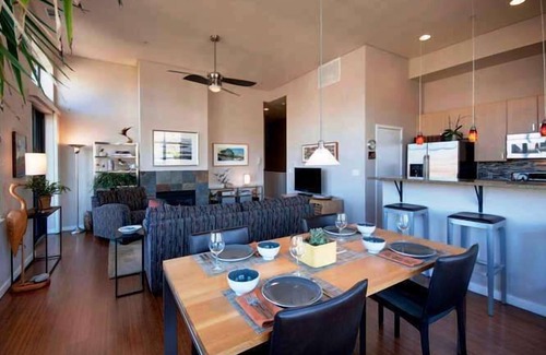 North Broadway - Holiday Condo | Overlooking foothills, trails, restaurants, shops and more