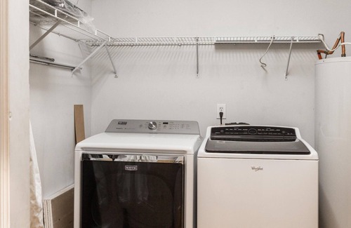 Radcliffeborough Apartment | Overlooking King Street, Steam Shower, + Parking Included