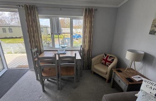 Oulton Broad Apartment | Overlooking the Norfolk Broads
