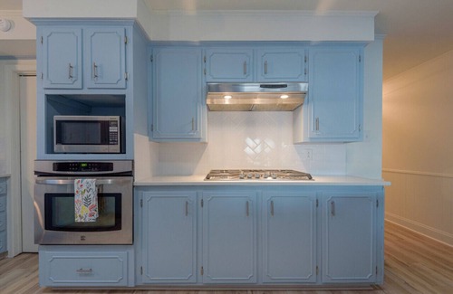 Ventress House | Oversized Newly Renovated Home with Pool and Private Pier! Sleeps 10!