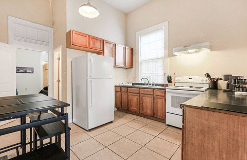 Bayou St. John House | Oversized Shotgun Near French Quarter, Bicycles Included