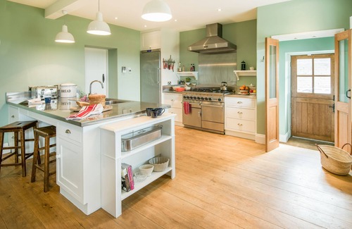 Edlingham Other | OVERTHWARTS FARMHOUSE five bedroom, nr. Alnwick. 9 miles from the coast