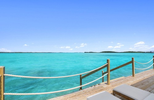 George Town House | Overwater Bungalow at Georgetown