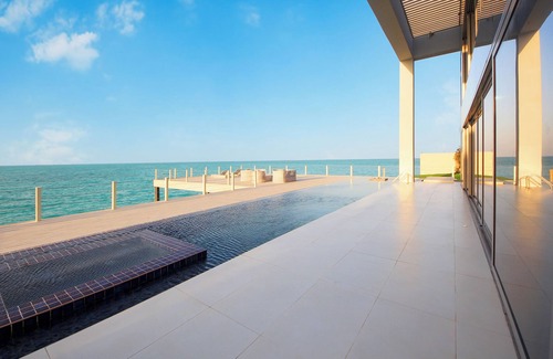 Abu Dhabi Villa | Overwater Luxury Retreat - Nurai Island