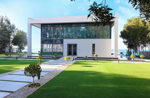 Abu Dhabi Villa | Overwater Luxury Retreat - Nurai Island