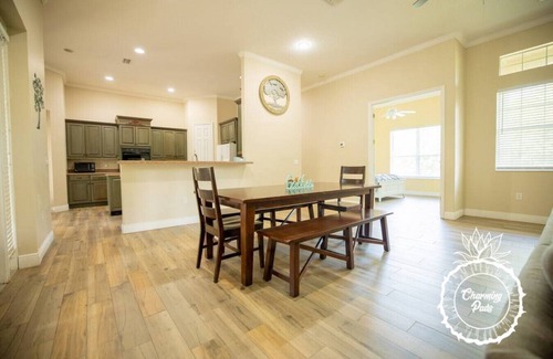 Oviedo House | Oviedo Charmer - Heated Pool - Close to everything